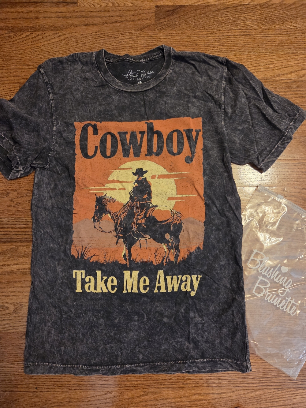 New,Lotus Los Angeles 'Cowboy Take Me Away' Graphic Tee - Small
